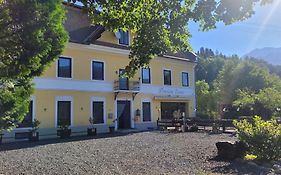 Pension Leano
